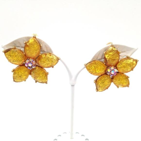 Vintage Gold Foil Floral Clip Earrings, Pink AB Rhinestone Centers, 1 3/8 Inches - Picture 5 of 9